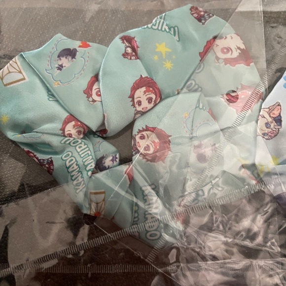 Demon Slayer Scrunchies set - Picture 2 of 5